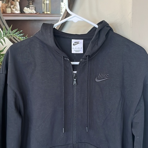 Brand New Nike Black Hoodie Zip Up Cotton Sweatshirt Embroidered Logo Workout - Picture 9 of 15